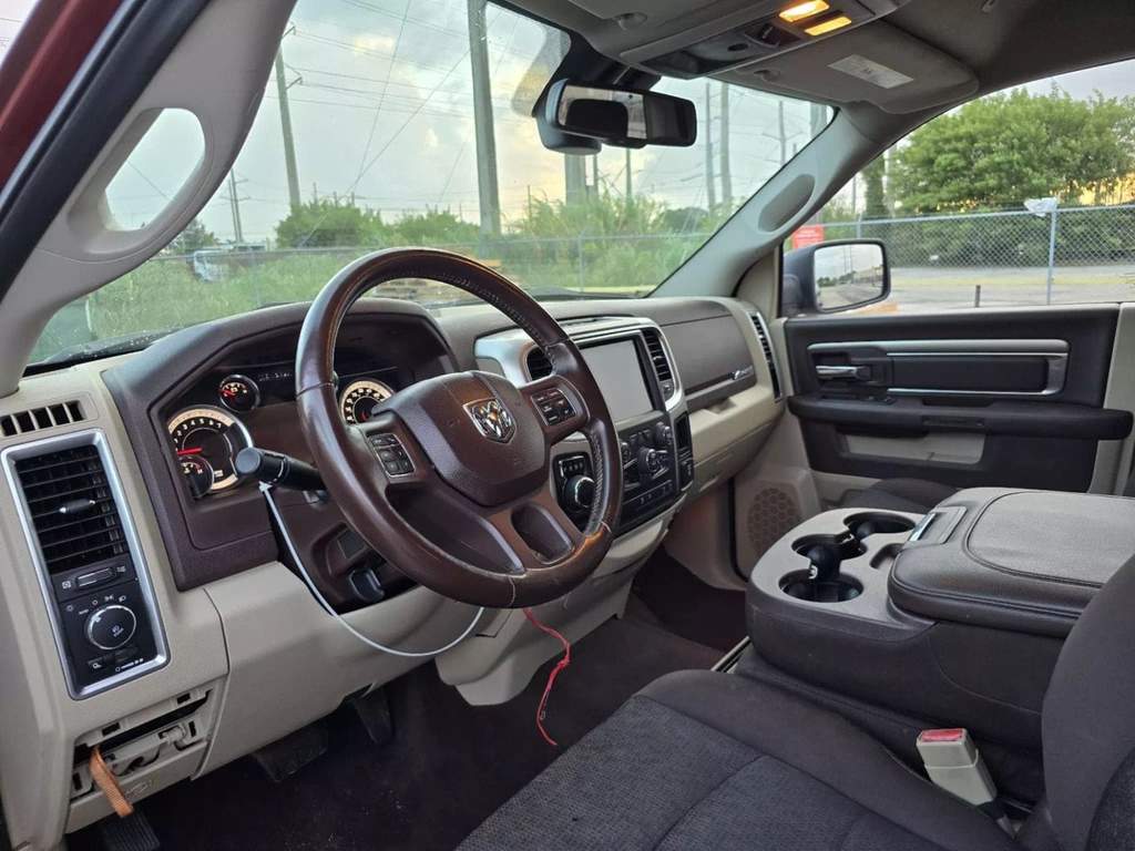 2019 DODGE RAM 7