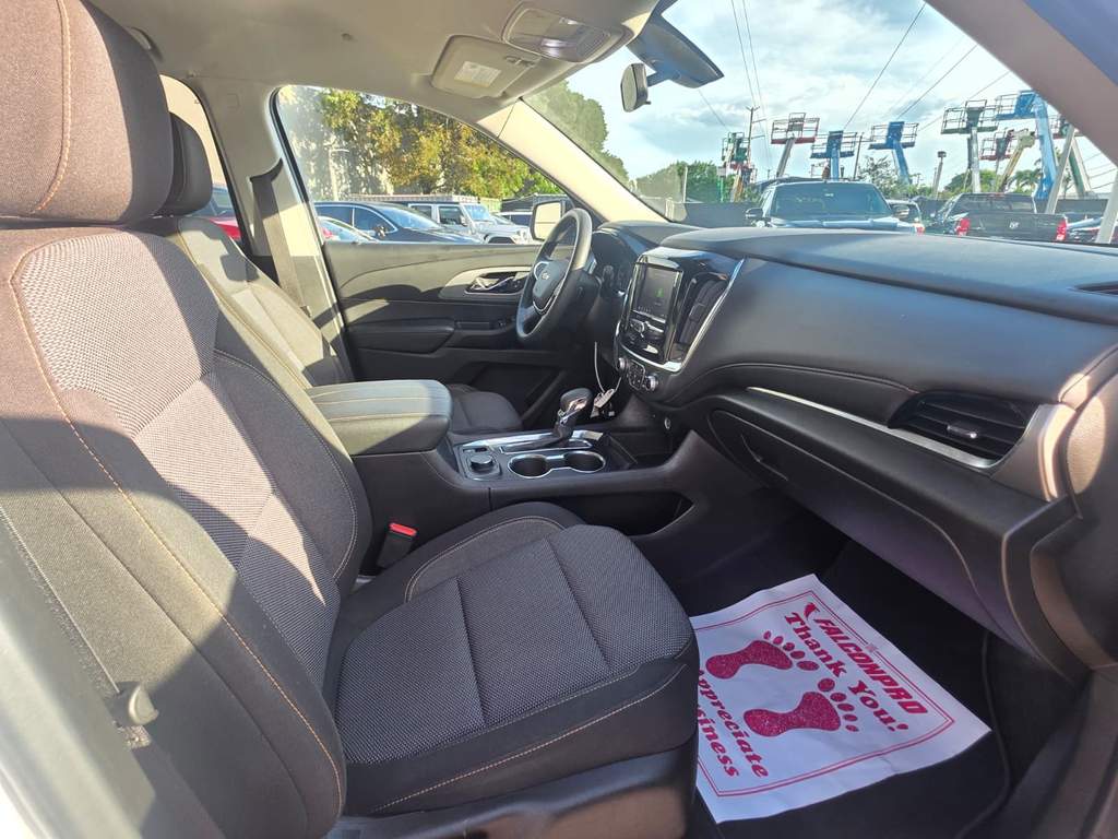 2021 CHEVROLET TRAVERSE 8