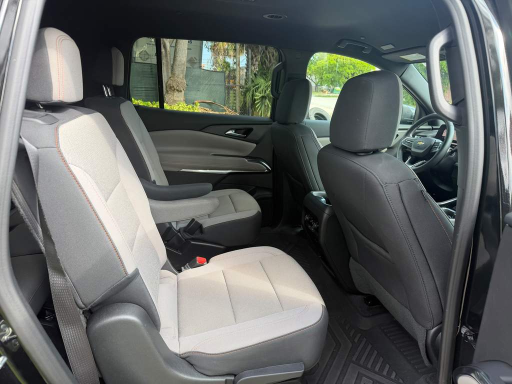 2026 Chevrolet Traverse LT - Photo 11