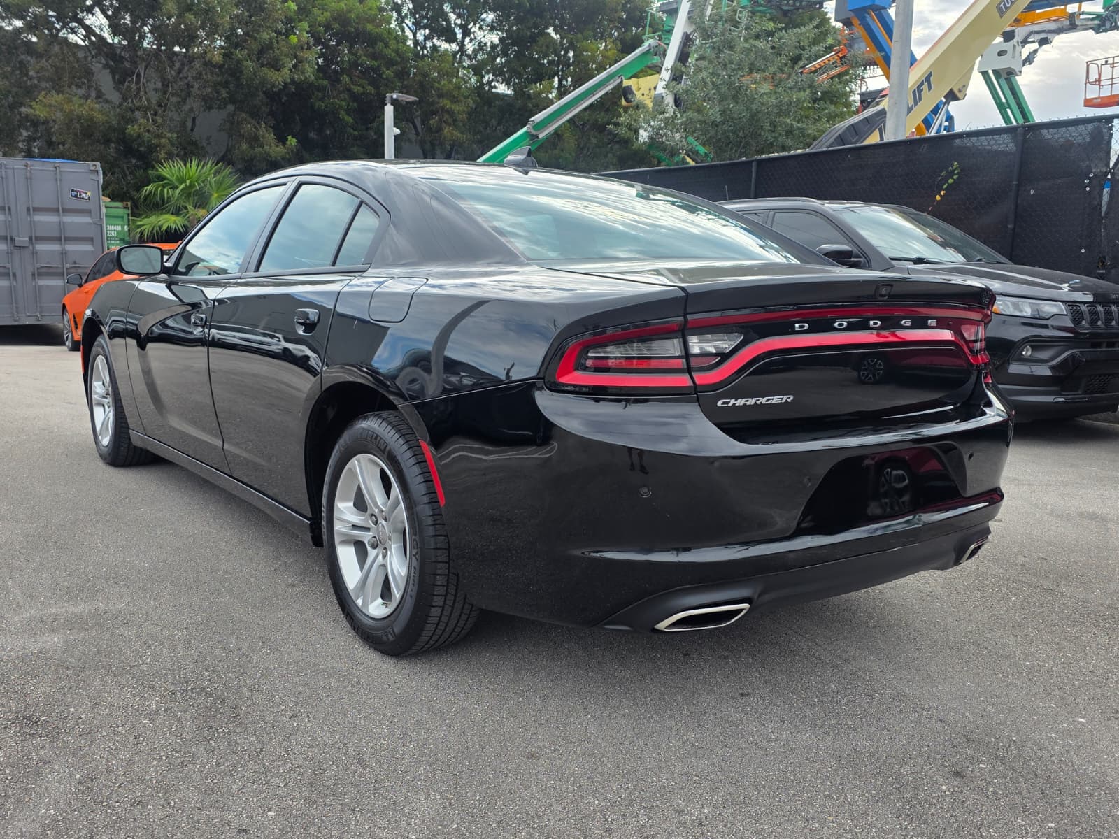 2023 DODGE CHARGER 8