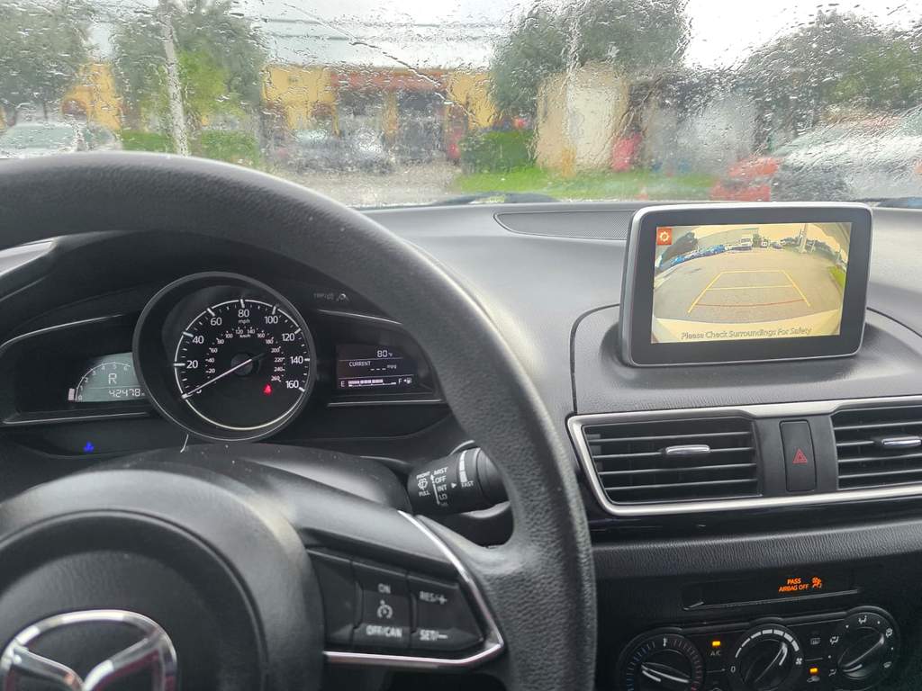 2018 MAZDA 3 8