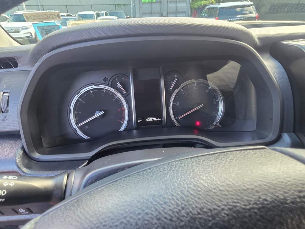 2021 TOYOTA 4RUNNER 11