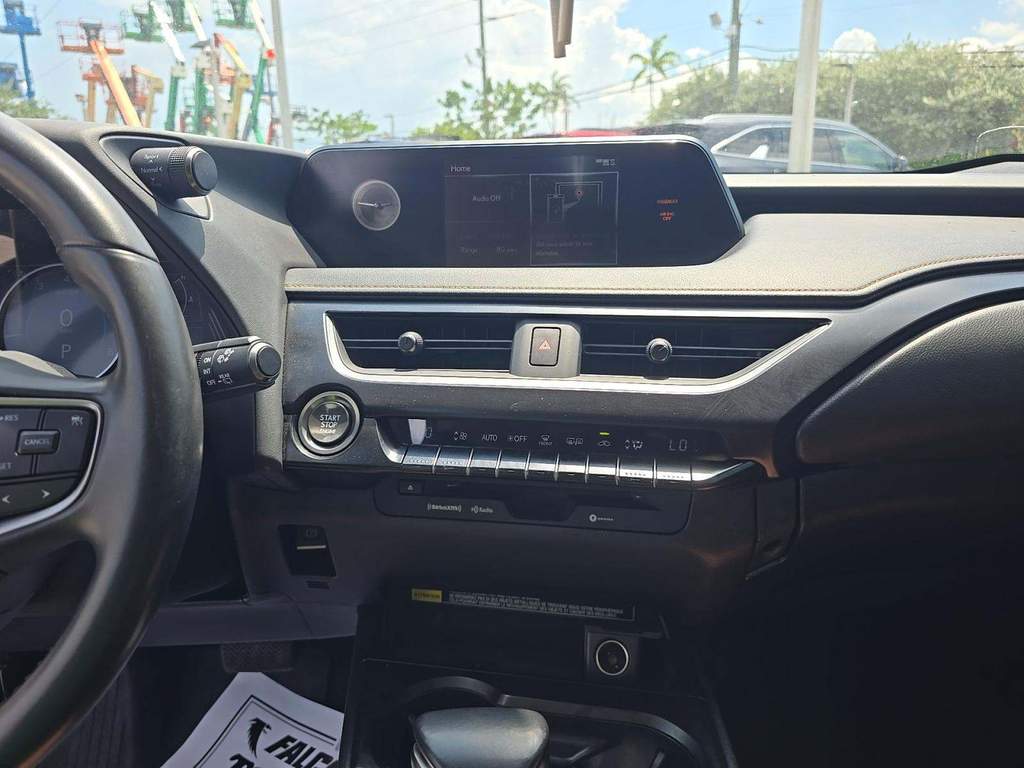 2022 LEXUS UX 5