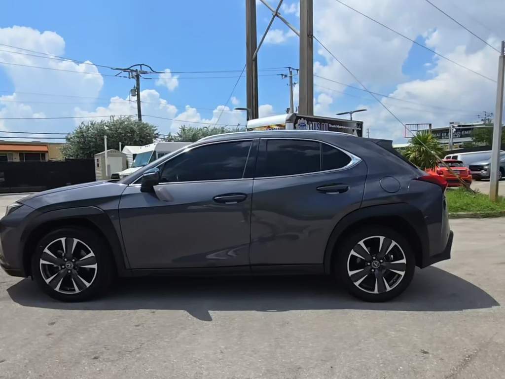 2022 LEXUS UX 8